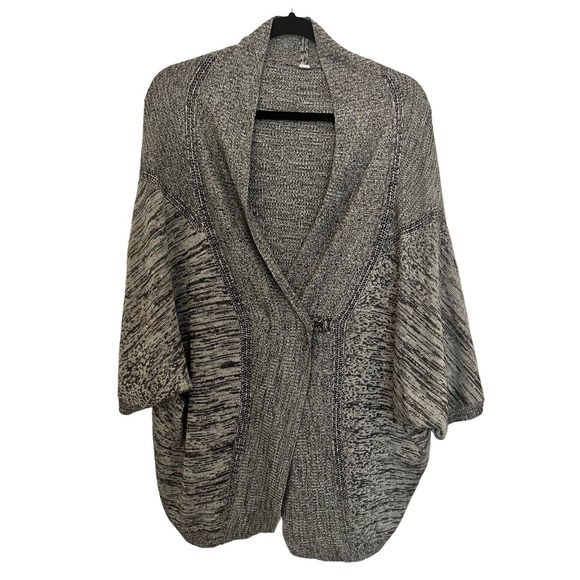 LULULEMON Breeze Easy Wrap Gray Cashmere Blend Bat Wing Cardigan Sweater XS/S - Picture 1 of 8